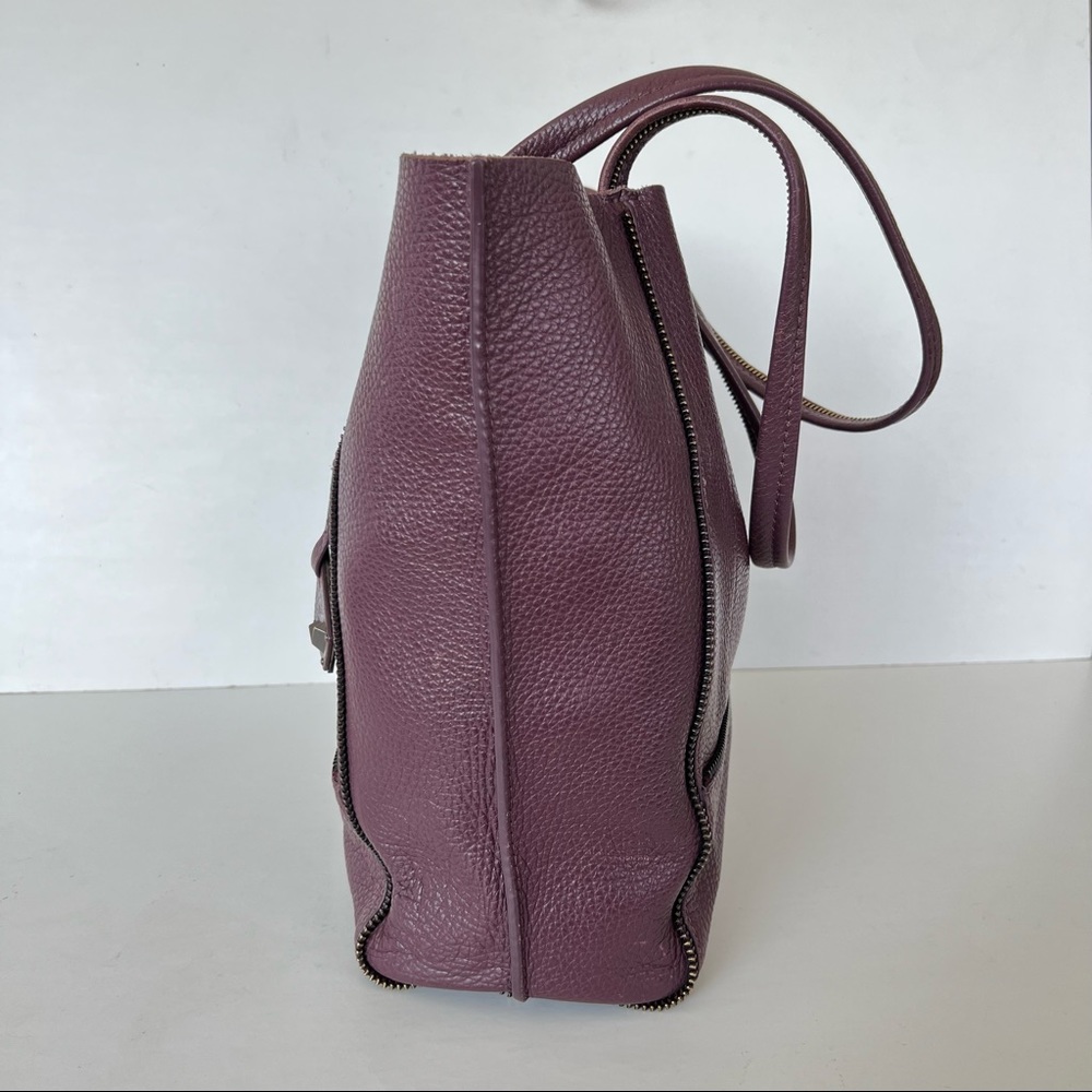 BOTKIER Soho Plum Burgundy Pebbled Leather Zipper Detail Large Shoulder Bag Tote - Picture 3 of 14